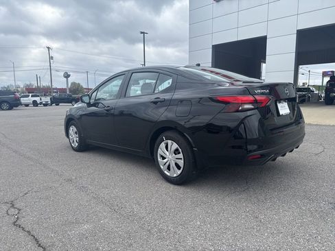New 2025 Nissan Versa S w/ Trunk Package FWD image 5
