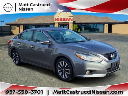 Used 2016 Nissan Altima 2.5 SV w/ Convenience Package