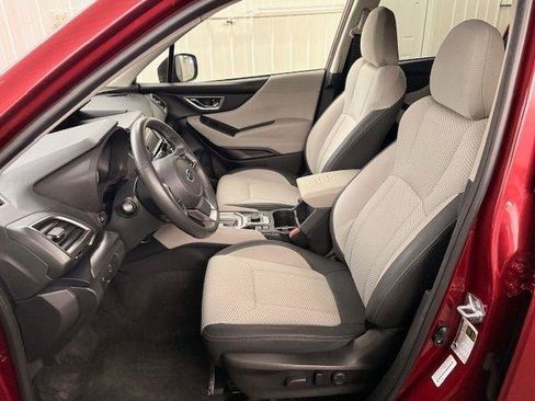 Used 2024 Subaru Forester Premium AWD/4WD image 5