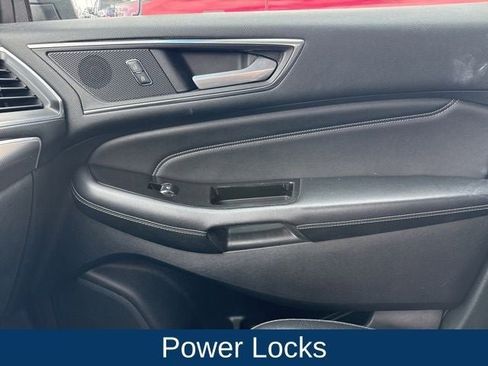 Used 2015 Ford Edge Titanium image 18