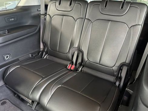 Certified 2023 Jeep Grand Cherokee L Limited image 17