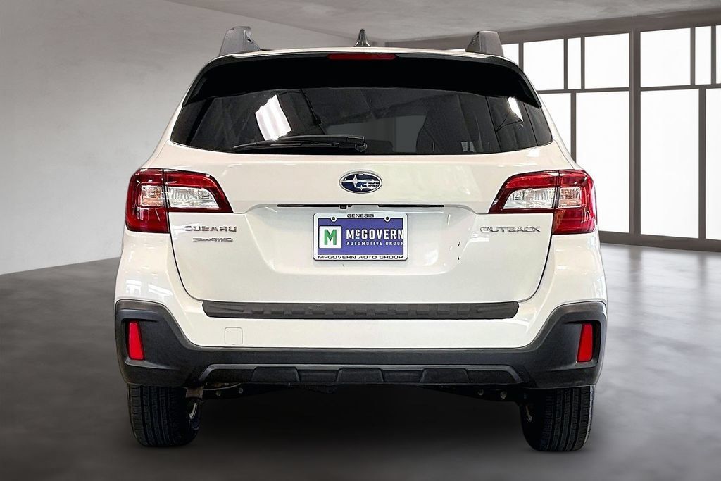 Used 2018 Subaru Outback 2.5i Premium AWD/4WD image 6