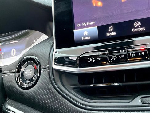 Used 2023 Jeep Compass Altitude image 24