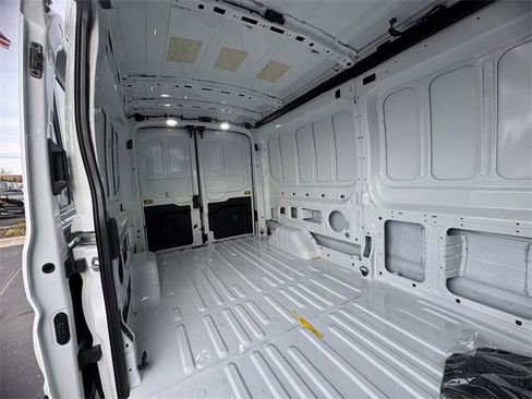 New 2026 Ford Transit 250 148 Medium Roof image 12