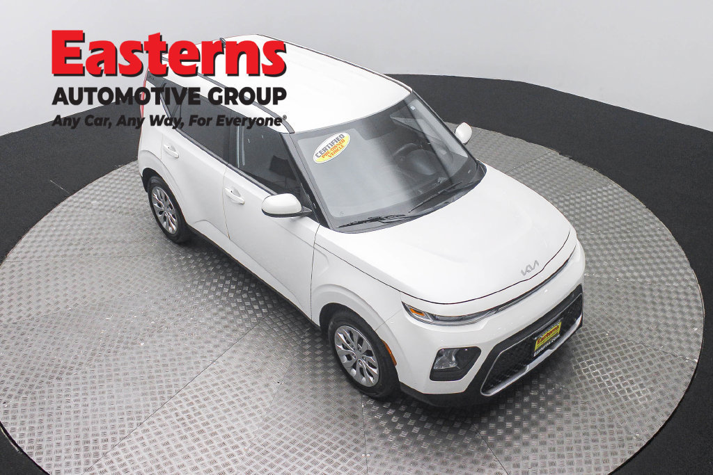 Used 2022 Kia Soul LX FWD image 5