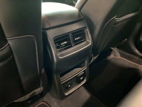 Used 2023 Ford Edge ST-Line image 27