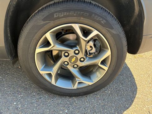 Used 2025 Chevrolet Trax LT image 29