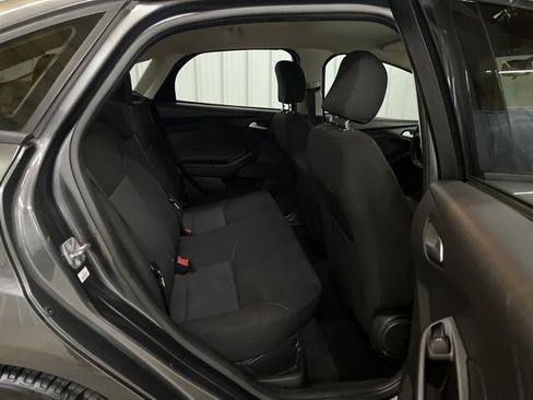 Used 2017 Ford Focus SE image 13