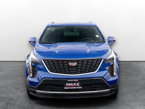 Used 2022 Cadillac XT4 Premium Luxury w/ Safety Alert Package AWD/4WD image 2