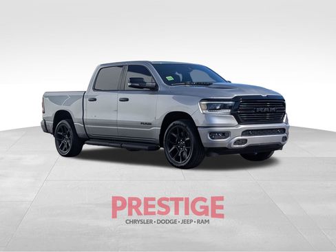 Used 2023 RAM 1500 Laramie AWD/4WD image 5