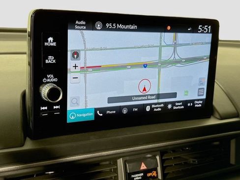 Used 2025 Honda Pilot Black Edition image 13