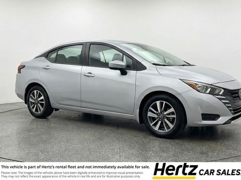 Used 2025 Nissan Versa SV FWD image 1
