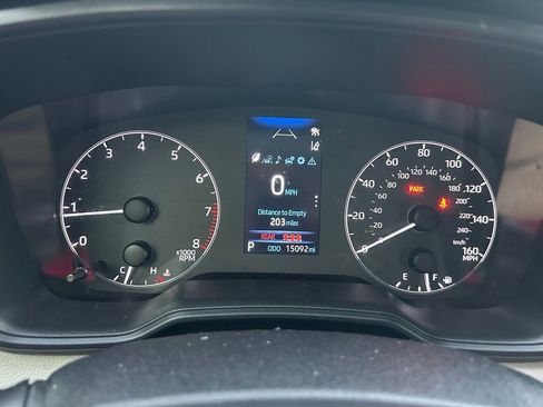 Used 2025 Toyota Corolla Cross LE FWD image 23