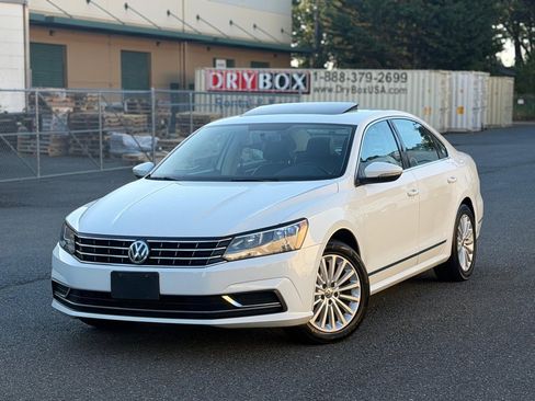 Used 2016 Volkswagen Passat 1.8T SE FWD image 1