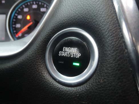 Used 2020 Chevrolet Traverse LT w/ LT Premium Package image 24