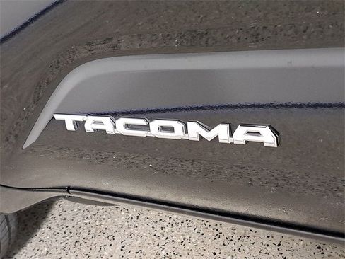 Used 2024 Toyota Tacoma SR5 image 9