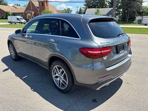 Used 2019 Mercedes-Benz GLC 300 4MATIC image 18