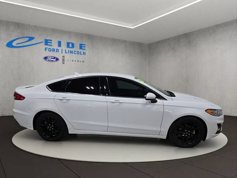 Used 2020 Ford Fusion SE w/ Equipment Group 151A FWD image 7