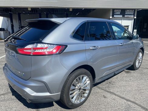 Used 2020 Ford Edge Titanium w/ Equipment Group 301A image 5