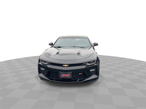 Certified 2018 Chevrolet Camaro SS image 3