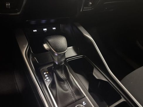 Used 2023 Kia Sorento LX image 16