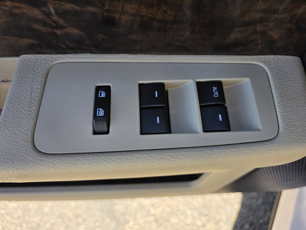 Used 2014 Ford Flex Limited w/ Equipment Group 301A AWD/4WD image 14