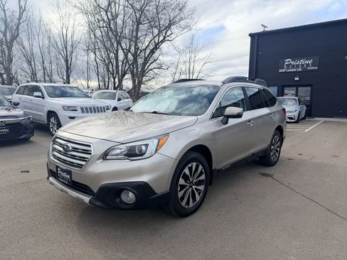 Used 2017 Subaru Outback 3.6R Limited image 1