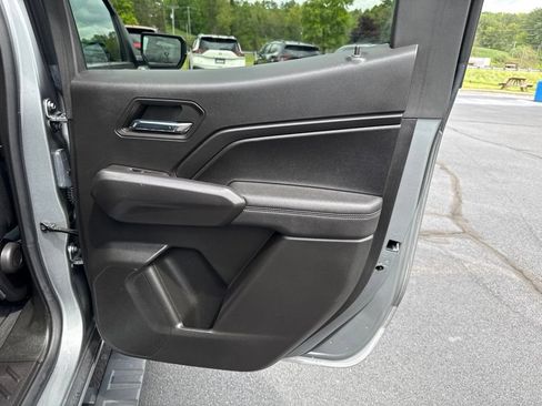 Used 2023 Chevrolet Colorado LT w/ LT Convenience Package II AWD/4WD image 35