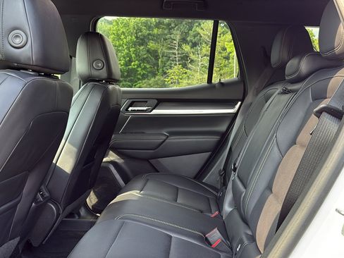 Used 2026 GMC Terrain Elevation w/ Elevation Premium Package AWD/4WD image 27