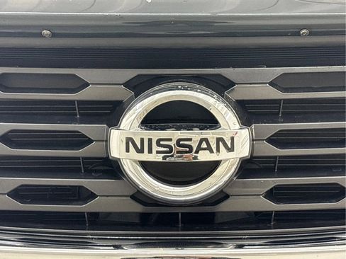 Used 2018 Nissan Pathfinder S image 35