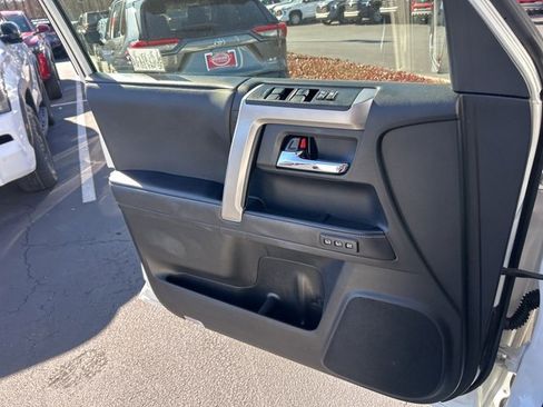 Used 2023 Toyota 4Runner Limited image 23