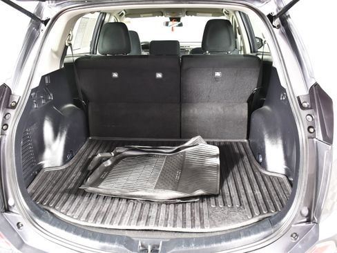 Used 2018 Toyota RAV4 LE w/ All Weather Liner Package AWD/4WD image 48