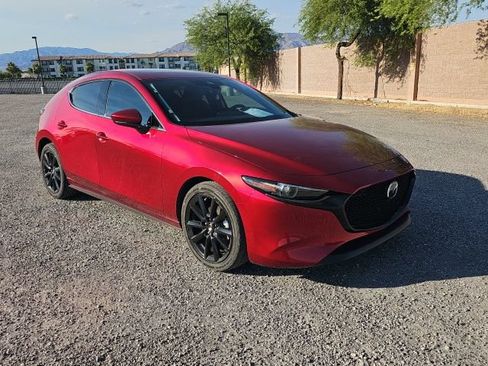 Used 2021 MAZDA MAZDA3 s FWD image 3