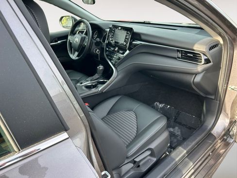 Used 2024 Toyota Camry SE AWD/4WD image 26