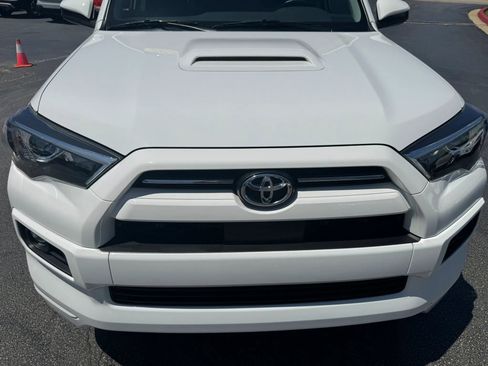 Used 2022 Toyota 4Runner TRD Sport AWD/4WD image 41