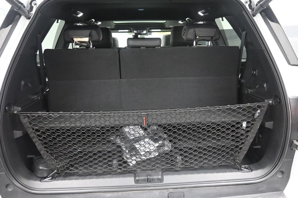Used 2025 Toyota Sequoia TRD Pro AWD/4WD image 12