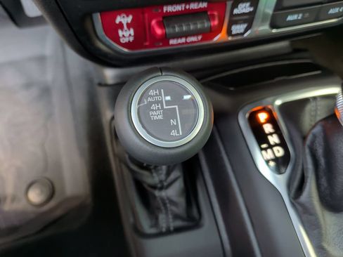 Used 2026 Jeep Wrangler Unlimited Rubicon 392 w/ Quick Order Package 27X Moab AWD/4WD image 21