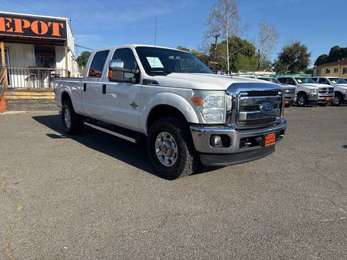 Used 2016 Ford F350 XLT w/ XLT Premium Package image 21