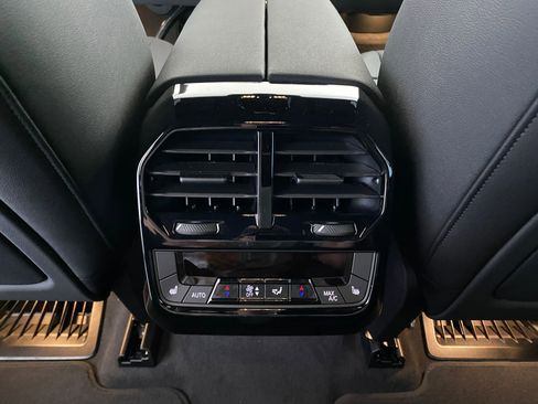 New 2026 BMW iX xDrive45 image 26