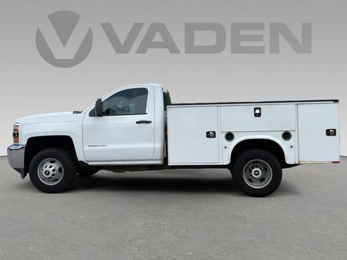 Used 2017 Chevrolet Silverado 3500 W/T RWD image 4