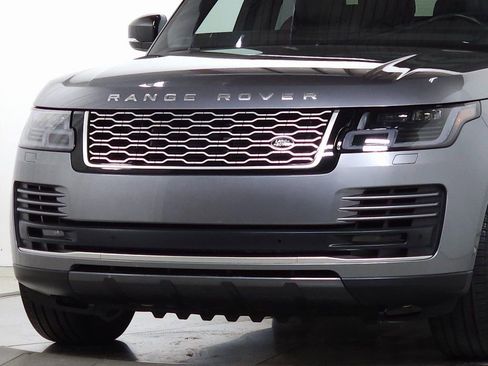 Used 2022 Land Rover Range Rover Westminster Edition image 3
