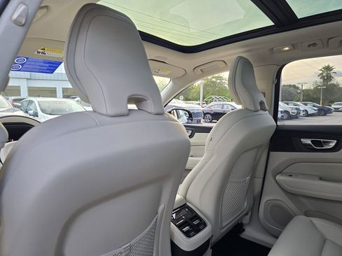 New 2026 Volvo XC60 B5 Ultra w/ Protection Package Premier AWD/4WD image 9