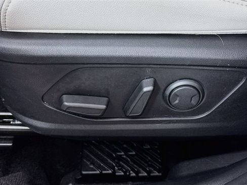 Certified 2023 Hyundai Tucson Limited AWD/4WD image 36