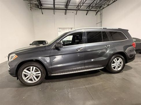 Used 2013 Mercedes-Benz GL 450 4MATIC image 3