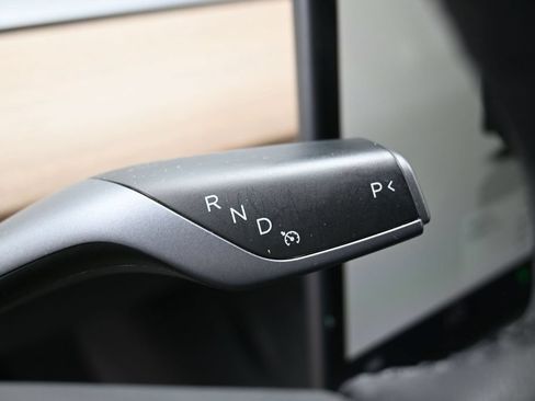 Used 2023 Tesla Model Y Long Range AWD/4WD image 20