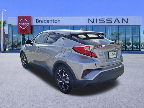 Used 2020 Toyota C-HR XLE image 7