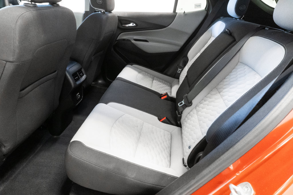 Used 2020 Chevrolet Equinox LS w/ LS Convenience Package FWD image 12