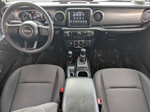 Used 2023 Jeep Wrangler Unlimited AWD/4WD image 18