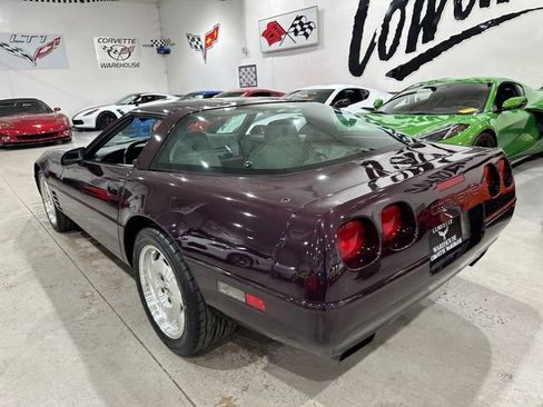 Used 1994 Chevrolet Corvette Coupe image 3