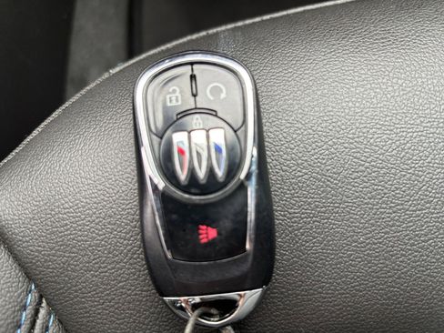 Used 2025 Buick Envista Sport Touring FWD image 22